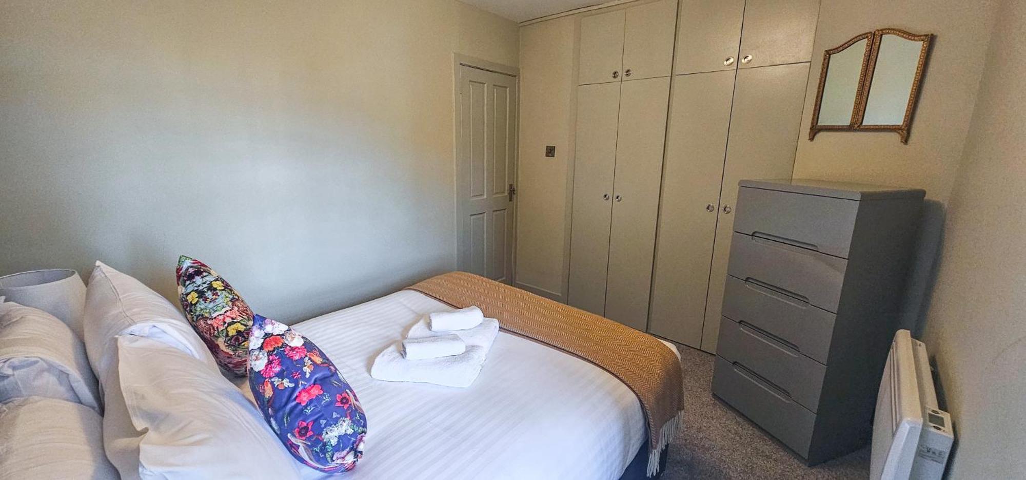 Royal Mile - Bright 2 Bedroom Apartment Edinburgh Dış mekan fotoğraf